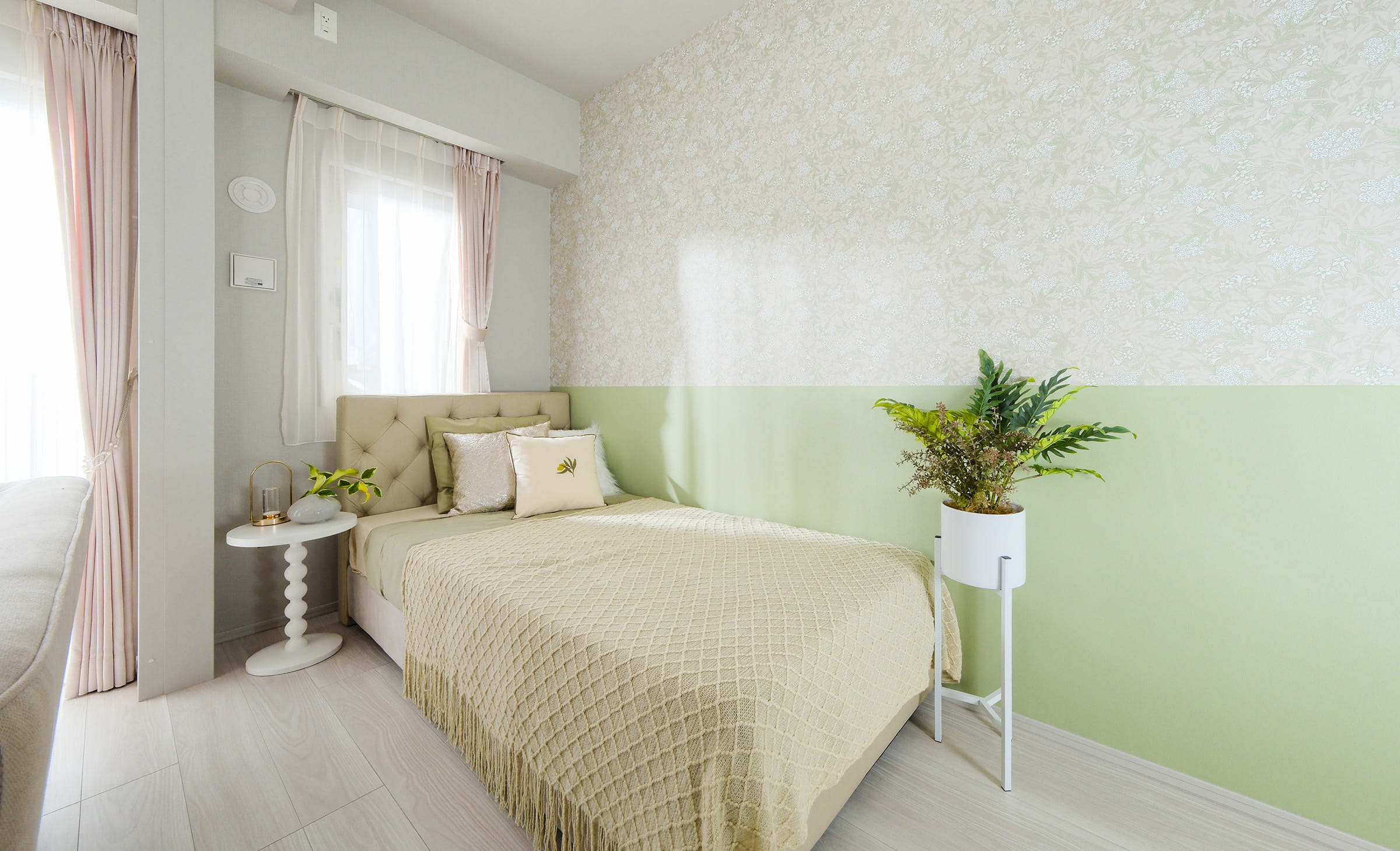 PRIVATE ROOM